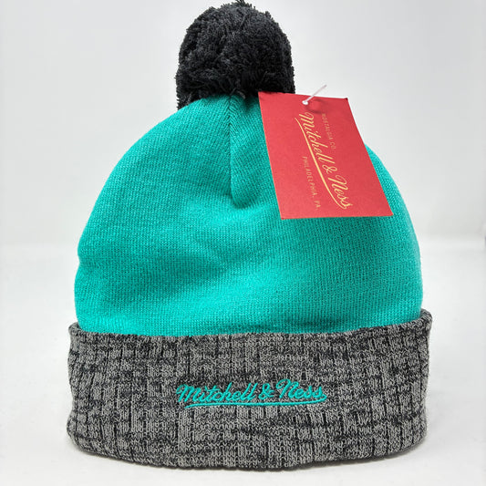 NBA Mitchell & Ness Two Tone Pom Beanie HWC Spurs OS