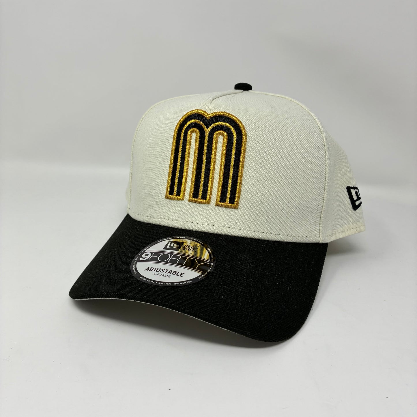 9Forty A-Frame Snapback Mexico World Baseball Classic W/ Flag Chrome/Black - Gray UV Cap