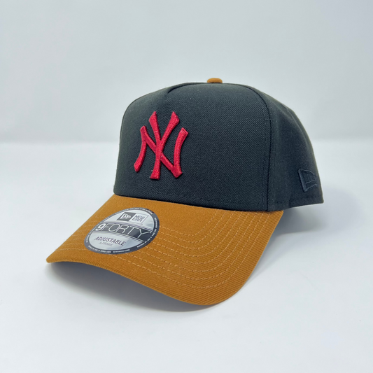9Forty New York Yankees Negro/Marrón tostado