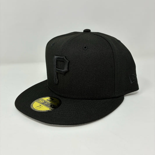 Pittsburgh Pirates Blackout Basic 59FIFTY Fitted Hat