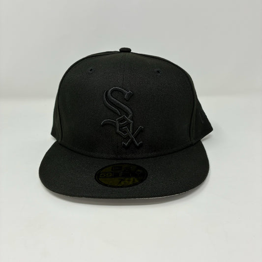 Chicago White Sox Blackout Basic 59FIFTY Fitted