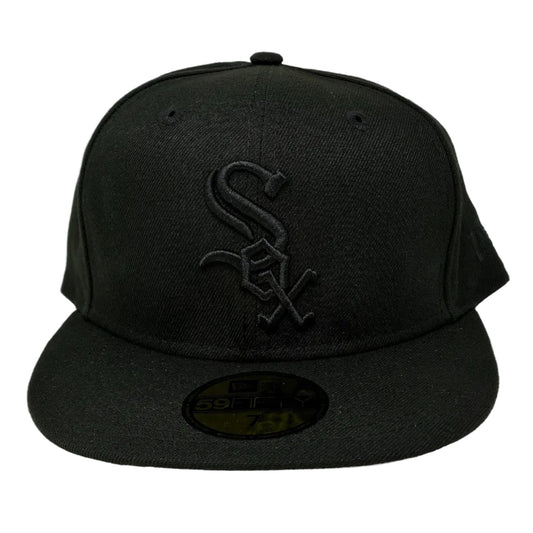 Chicago White Sox Blackout Basic 59FIFTY Fitted