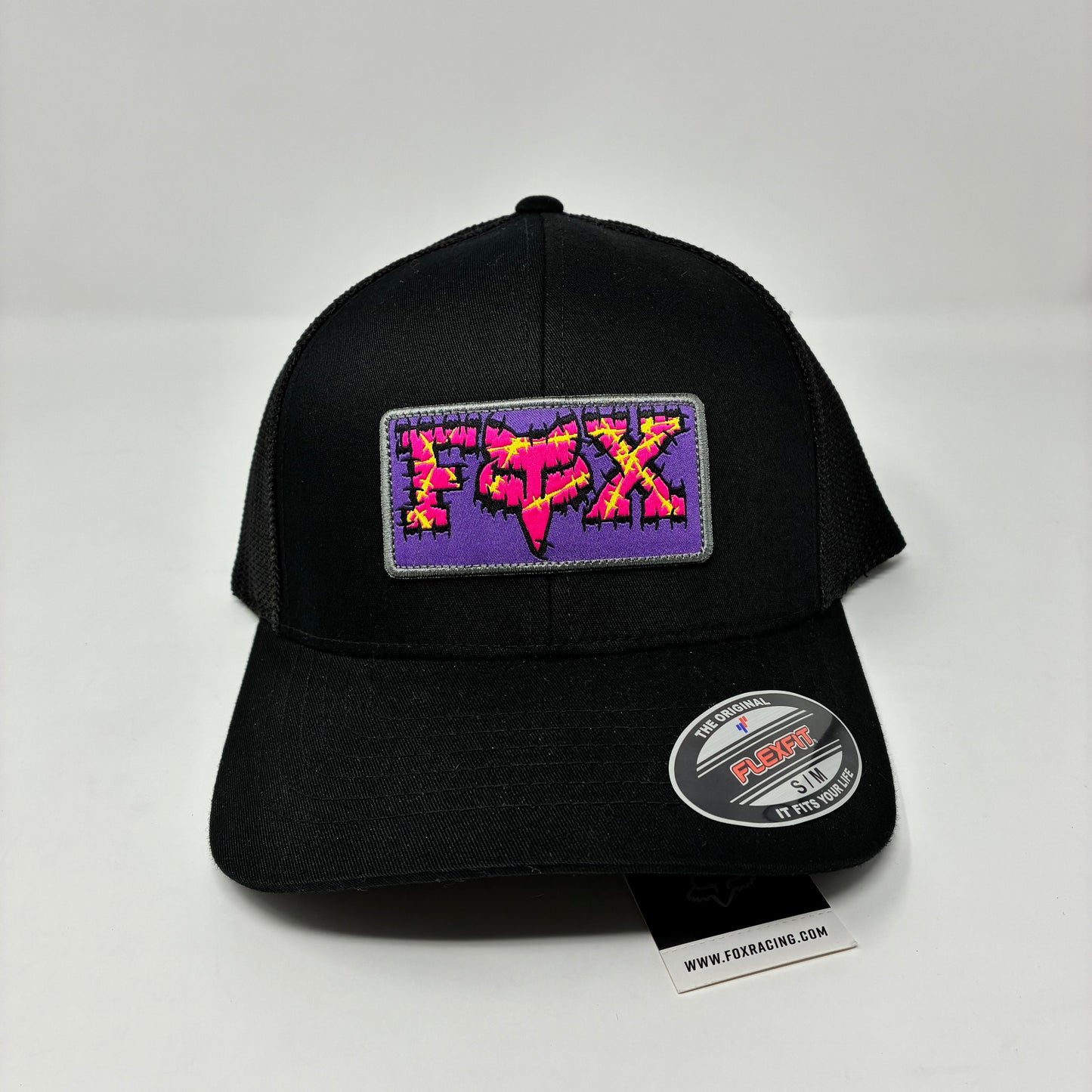 BARB WIRE FlexFit Black Cap Fox