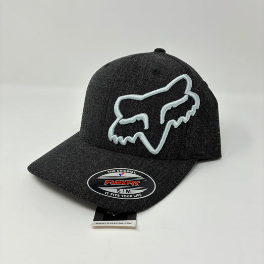 CLOUDED FlexFit 2.0 Black Fox Cap