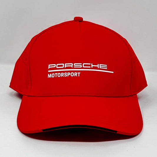 Sombrero rojo de Porsche Motorsport