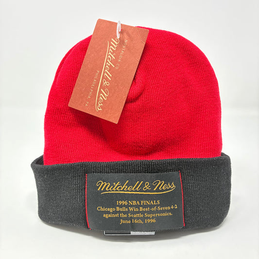 NBA Mitchell & Ness 1996 Finals Red and Black Beanie OS