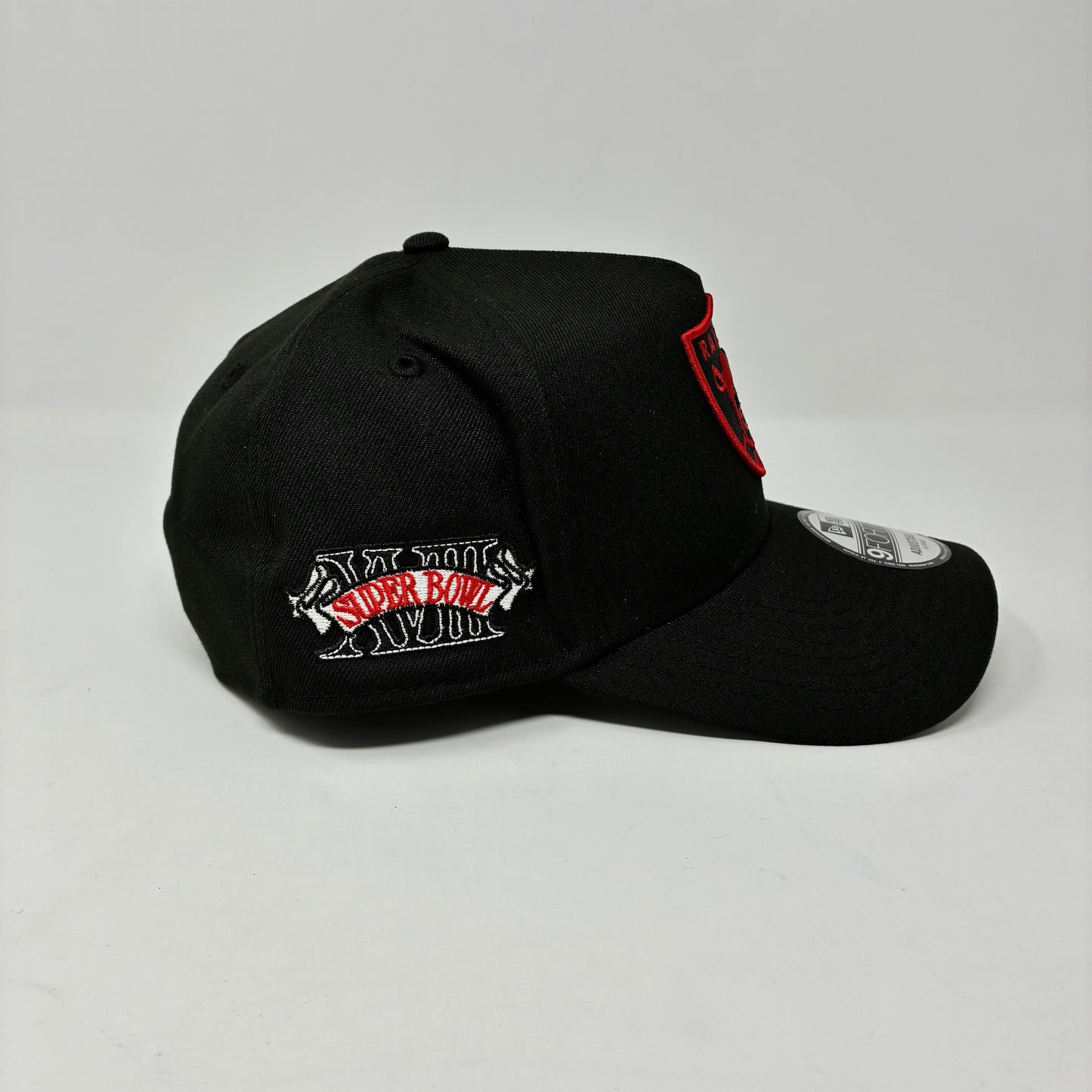 9Forty Las Vegas Raiders Black/Red NFL Super Bowl XVIII Cap- Gray UV