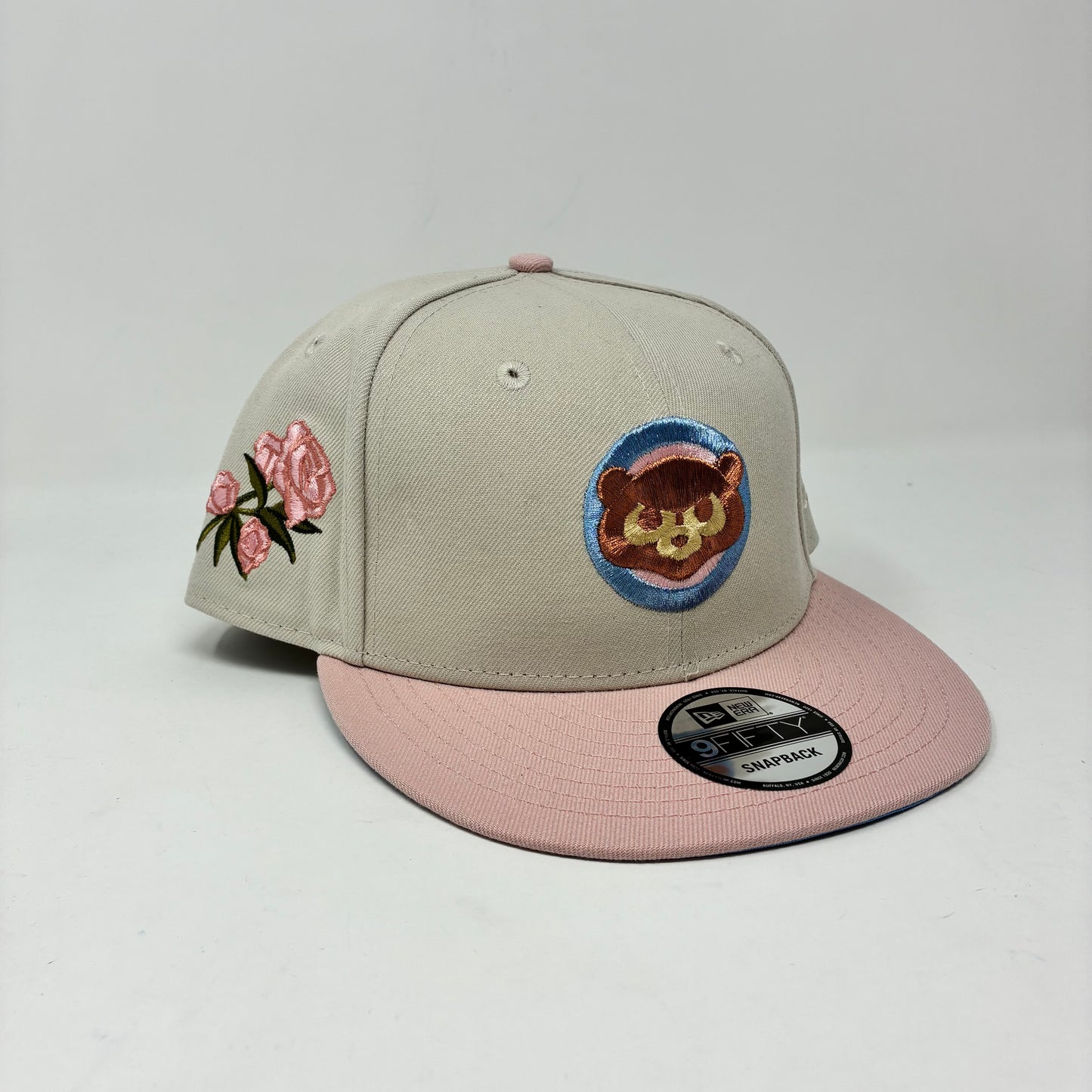 9Fifty Chicago Cubs Chrome Light Khaki Pink Brim Pink Rose Cap- Columbia Blue UV