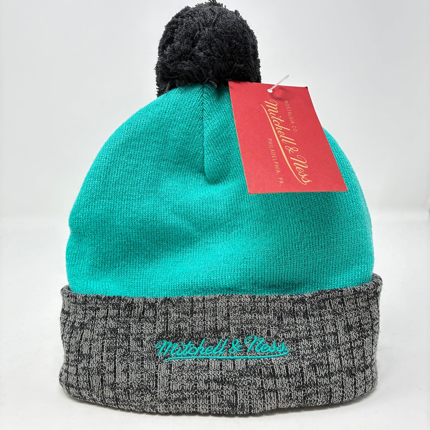 NBA Mitchell & Ness Two Tone Pom Beanie HWC Spurs OS