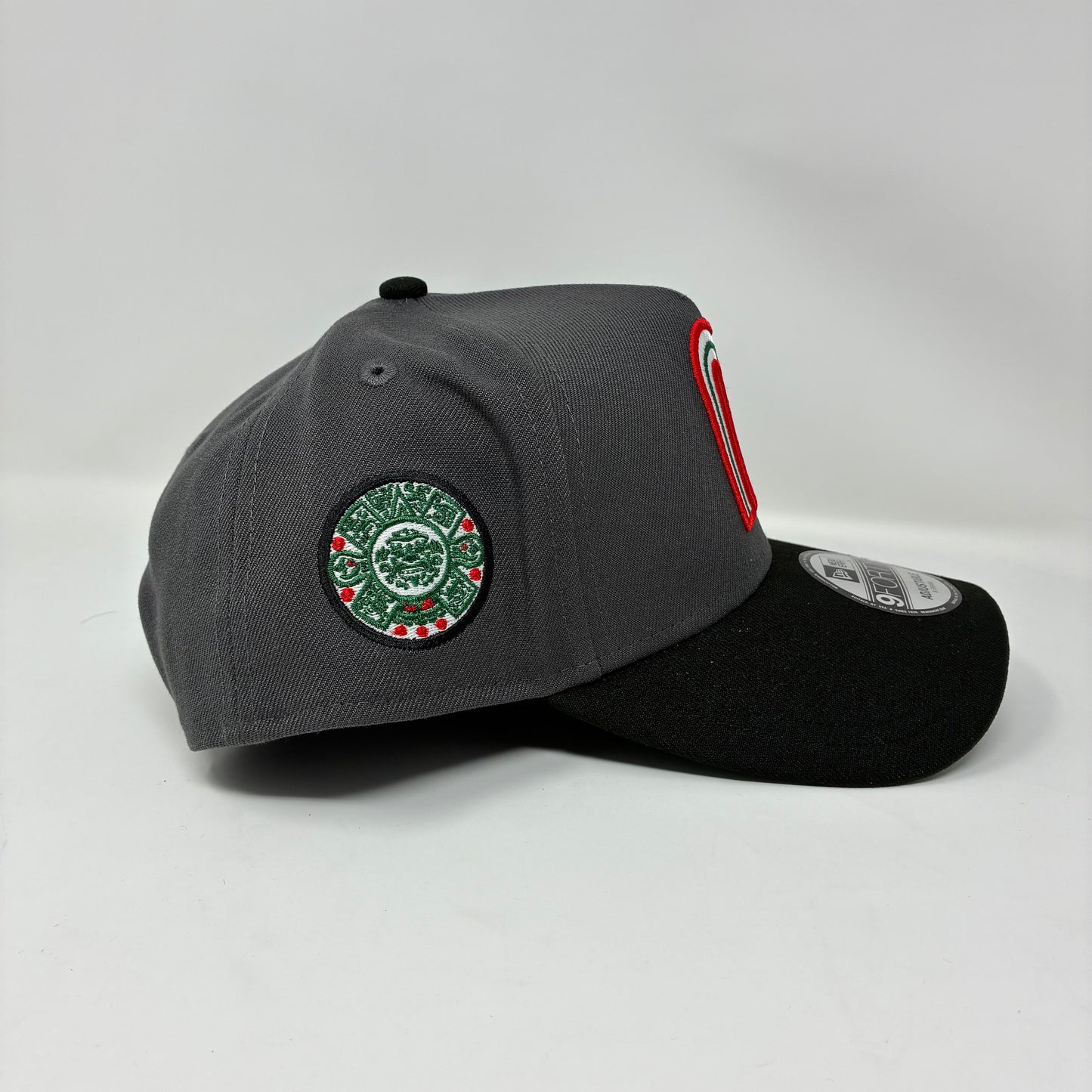 9Forty A-Frame Snapback Mexico World Baseball Classic Graphite/Black - Cilantro Green UV Cap