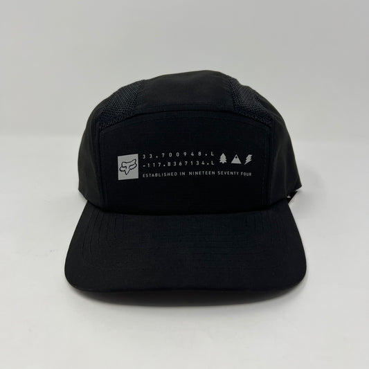 KNOW NO BOUNDS 5 Panel Hat Black Fox